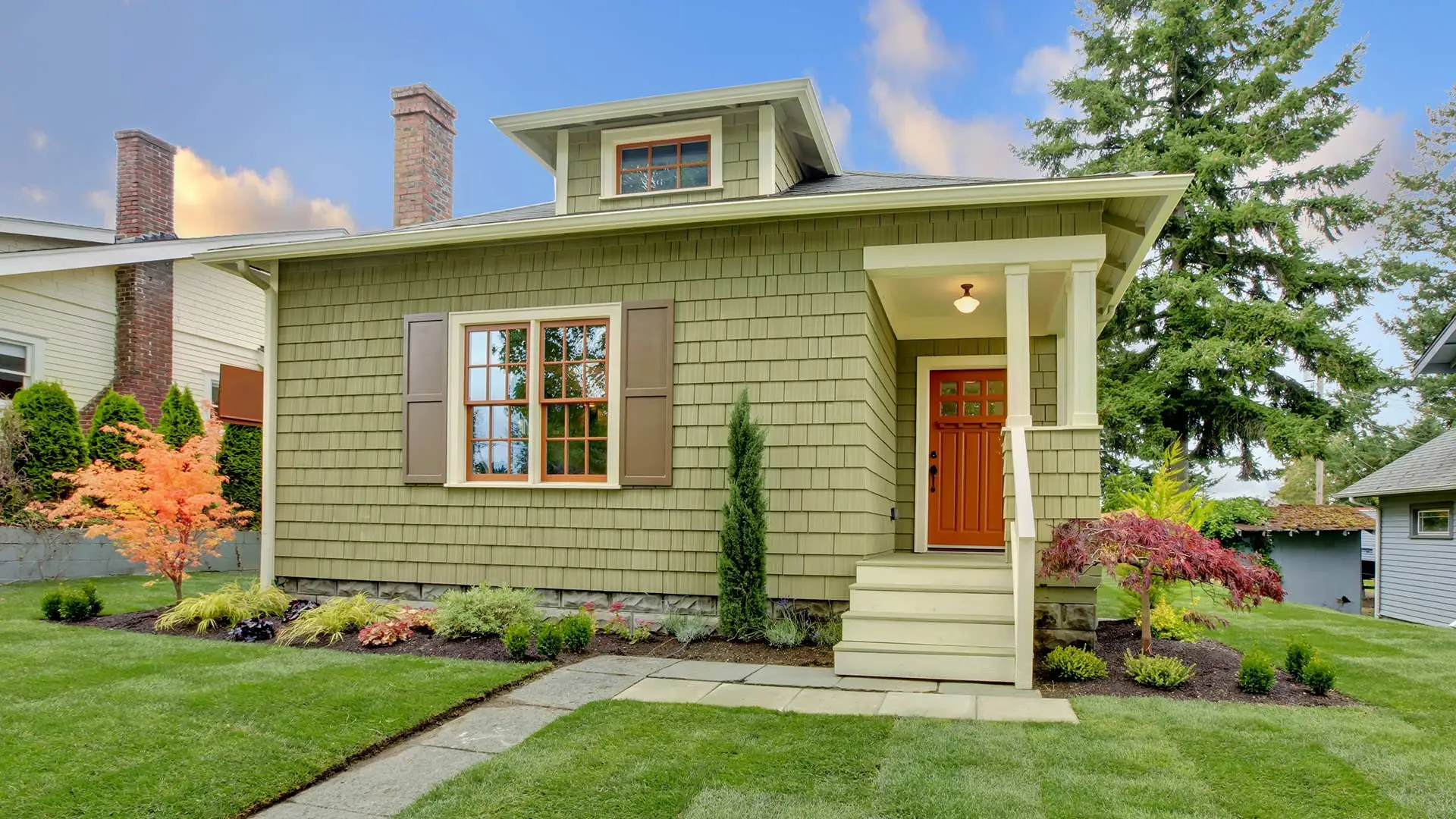 A beautiful green home with landscape beds in New Braunfels, TX.